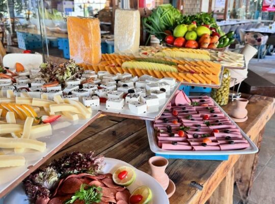 مطعم ساقية الدراويش